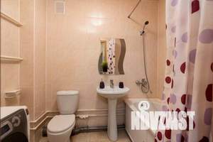 1-к квартира, посуточно, 38м2, 2/9 этаж