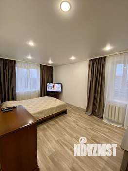 1-к квартира, посуточно, 35м2, 6/9 этаж