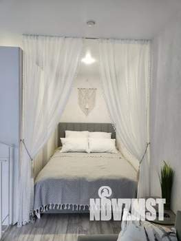 Студия квартира, посуточно, 28м2, 1/13 этаж