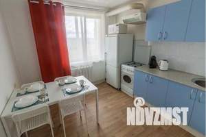 1-к квартира, посуточно, 38м2, 8/10 этаж