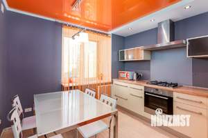 1-к квартира, посуточно, 40м2, 8/10 этаж