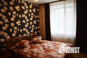 2-к квартира, посуточно, 50м2, 1/1 этаж