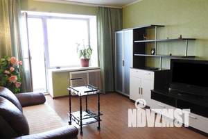 1-к квартира, посуточно, 48м2, 8/12 этаж