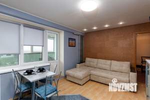 1-к квартира, посуточно, 49м2, 1/1 этаж