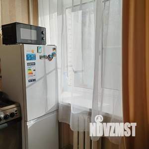 1-к квартира, посуточно, 32м2, 2/9 этаж