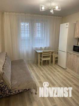 1-к квартира, посуточно, 40м2, 1/1 этаж