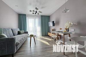 1-к квартира, посуточно, 37м2, 7/10 этаж