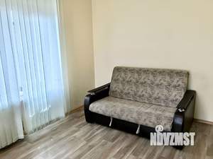 1-к квартира, посуточно, 35м2, 6/9 этаж