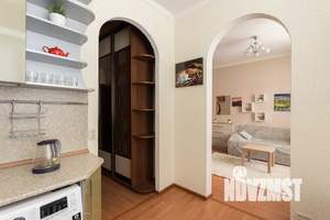 Студия квартира, посуточно, 37м2, 1/5 этаж