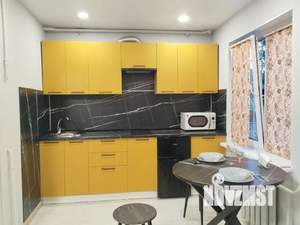 Студия квартира, посуточно, 28м2, 1/5 этаж