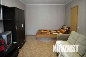 1-к квартира, посуточно, 44м2, 1/5 этаж