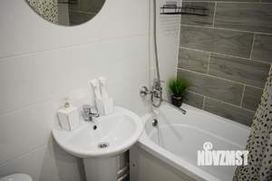 1-к квартира, посуточно, 35м2, 1/1 этаж