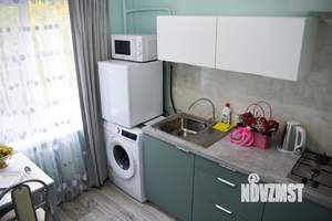 2-к квартира, посуточно, 39м2, 1/1 этаж