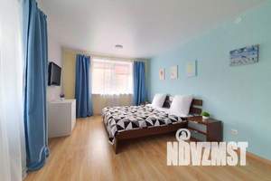 2-к квартира, посуточно, 65м2, 2/10 этаж