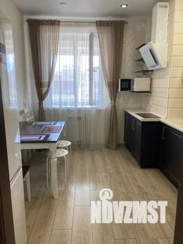 1-к квартира, посуточно, 42м2, 4/7 этаж