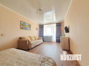 1-к квартира, посуточно, 33м2, 6/9 этаж