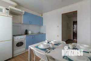 1-к квартира, посуточно, 40м2, 8/10 этаж