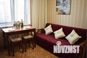 1-к квартира, посуточно, 44м2, 1/5 этаж