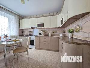 1-к квартира, посуточно, 49м2, 1/1 этаж