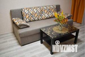 1-к квартира, посуточно, 40м2, 8/10 этаж