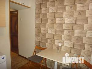 Студия квартира, посуточно, 32м2, 1/5 этаж