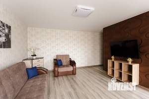 2-к квартира, посуточно, 45м2, 1/1 этаж