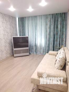 1-к квартира, посуточно, 37м2, 3/10 этаж