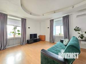 Студия квартира, посуточно, 57м2, 3/5 этаж