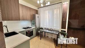 Студия квартира, посуточно, 37м2, 1/5 этаж