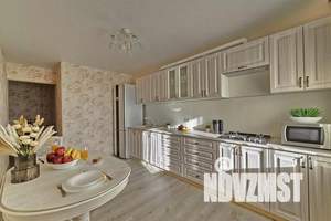 1-к квартира, посуточно, 40м2, 7/10 этаж