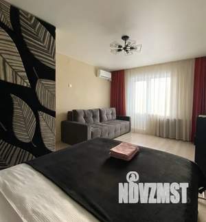 1-к квартира, посуточно, 33м2, 6/9 этаж