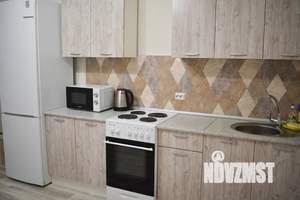 1-к квартира, посуточно, 40м2, 8/10 этаж