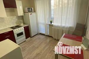 1-к квартира, посуточно, 35м2, 3/9 этаж