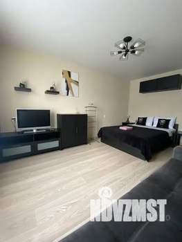 1-к квартира, посуточно, 33м2, 6/9 этаж