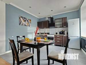 Студия квартира, посуточно, 57м2, 3/5 этаж