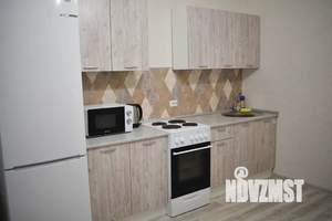 1-к квартира, посуточно, 40м2, 8/10 этаж