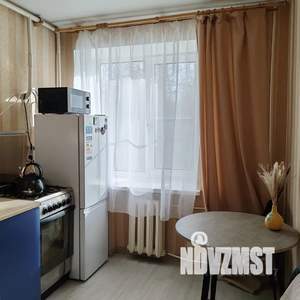 1-к квартира, посуточно, 32м2, 2/9 этаж