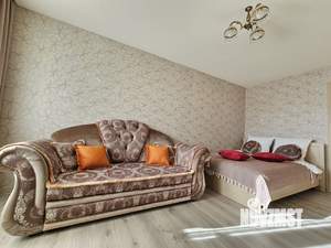 1-к квартира, посуточно, 40м2, 7/10 этаж