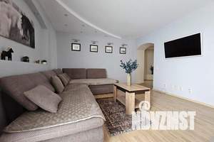 3-к квартира, посуточно, 86м2, 9/10 этаж