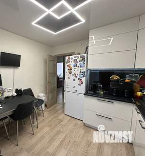 2-к квартира, вторичка, 53м2, 1/10 этаж