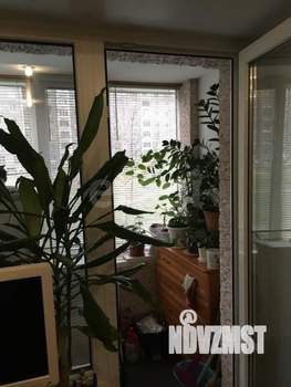 2-к квартира, вторичка, 42м2, 1/9 этаж
