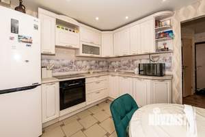 3-к квартира, вторичка, 72м2, 14/14 этаж