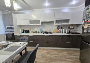 3-к квартира, вторичка, 82м2, 1/10 этаж