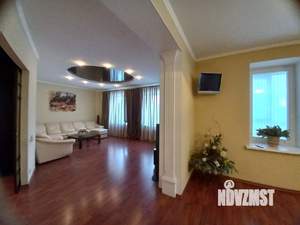 4-к квартира, вторичка, 159м2, 1/5 этаж