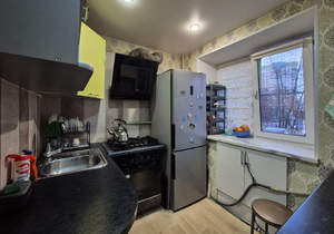 2-к квартира, вторичка, 45м2, 1/5 этаж