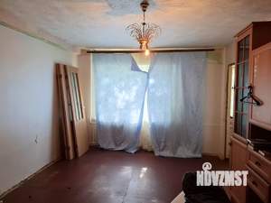 4-к квартира, вторичка, 60м2, 1/5 этаж