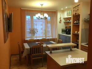 4-к квартира, вторичка, 130м2, 5/6 этаж