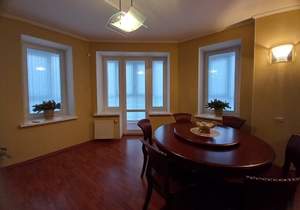 4-к квартира, вторичка, 159м2, 2/4 этаж