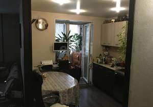 2-к квартира, вторичка, 42м2, 1/9 этаж