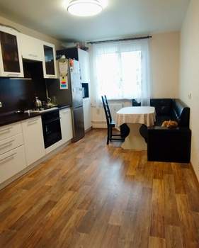 2-к квартира, вторичка, 63м2, 8/9 этаж